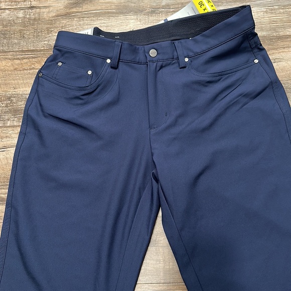NWT • Greg Norman • ultimate 5 pocket pant - Picture 2 of 6